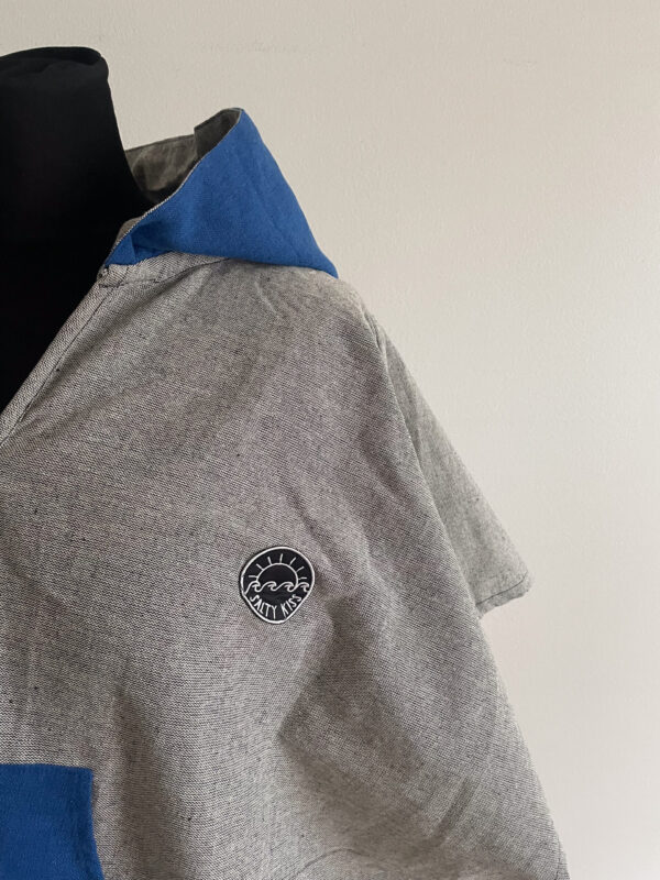 SURF PONCHO BLUE - Image 2