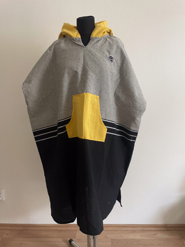 SURF PONCHO YELLOW
