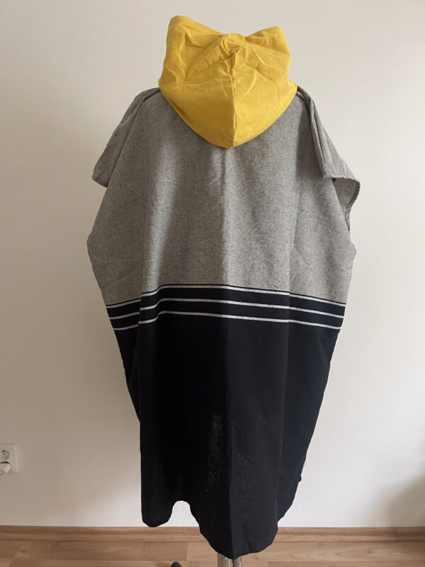SURF PONCHO YELLOW - Image 3